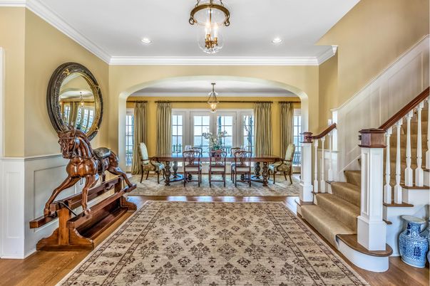 Chandelier, Dining room, Interior, Recessed Lighting, Wood Texture Flooring