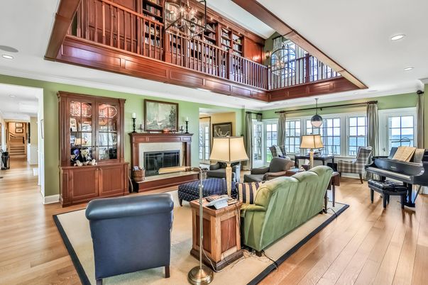 Fireplace, Interior, Living room, Piano, Recessed Lighting, Wood Texture Flooring