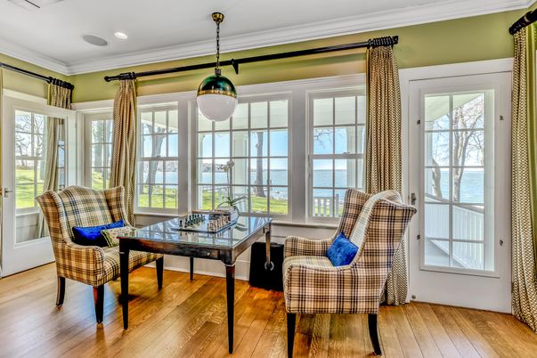 Interior, Living room, Pendant Lights, Recessed Lighting, Water, Wood Texture Flooring