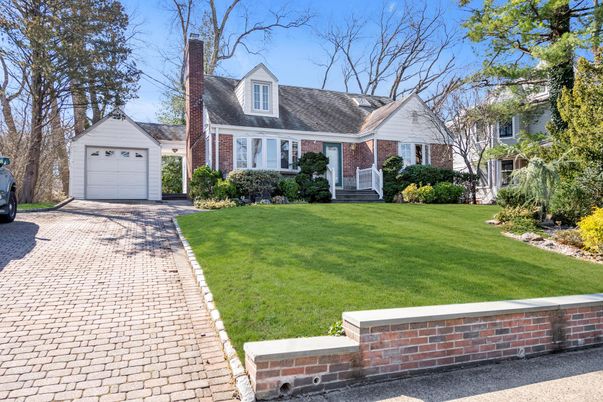 Detached Garage, Exterior, Facade, Brick Facade, Cape Cod