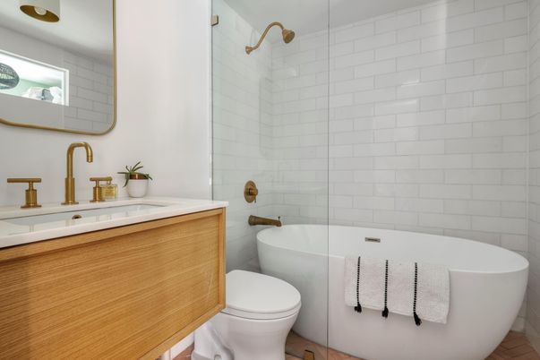Bathroom, Free Standing Baths, Interior