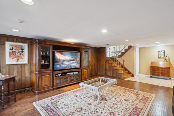 Interior, Recessed Lighting, Wood Texture Flooring, Wooden Walls
