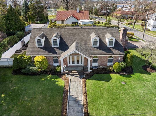 Exterior, Facade, Brick Facade, Cape Cod