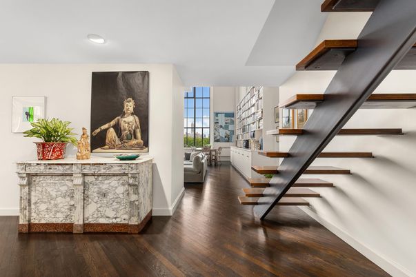 Interior, Recessed Lighting, Wood Texture Flooring