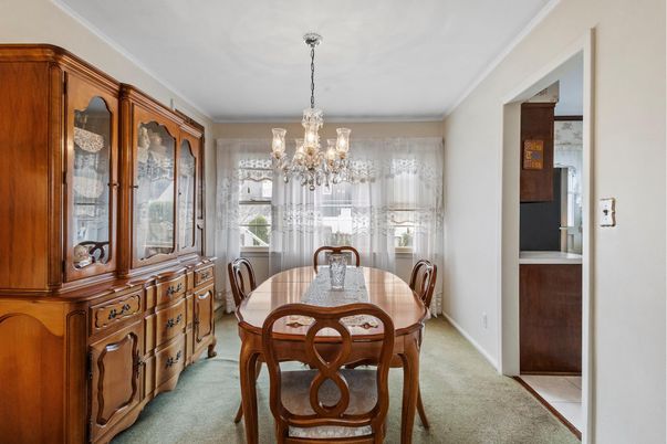 Chandelier, Dining room, Interior