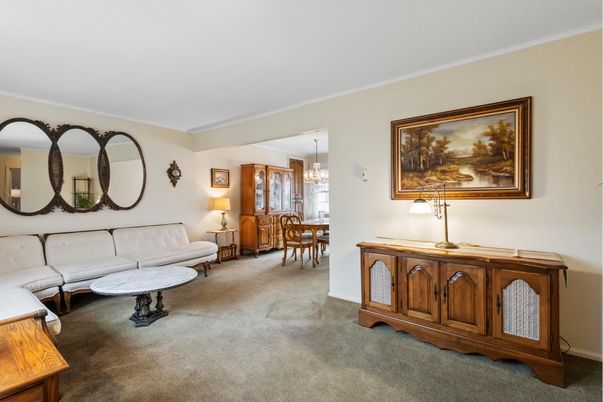 Chandelier, Dining room, Interior, Living room