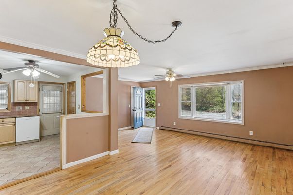 Interior, Kitchen, Pendant Lights, Wood Texture Flooring