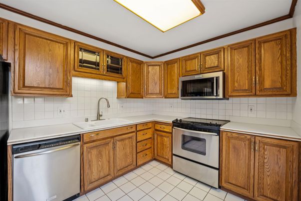 Interior, Kitchen, Stainless Steel Appliances