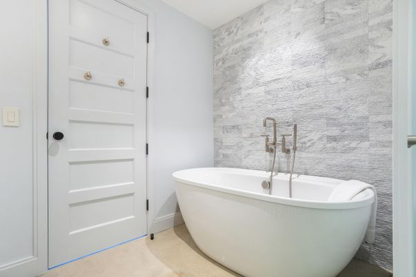 Bathroom, Free Standing Baths, Interior