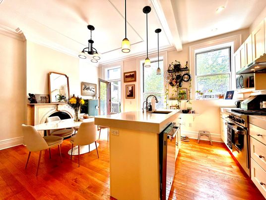 Dining room, Interior, Kitchen, Pendant Lights, Recessed Lighting, Stainless Steel Appliances, Wood Texture Flooring