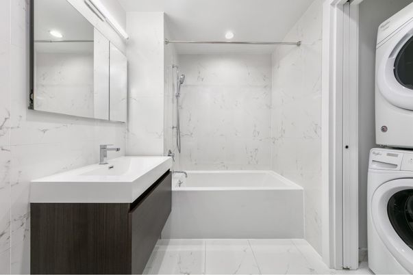 Bathroom, Interior, Marble, Marble Walls, Recessed Lighting, Washer