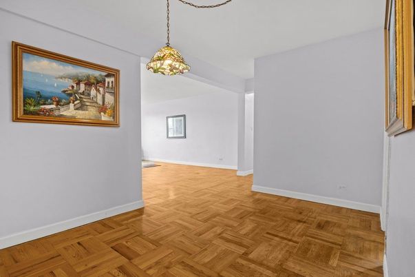 Empty room, Interior, Pendant Lights, Wood Texture Flooring
