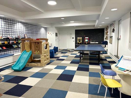Game Room, Interior, Recessed Lighting