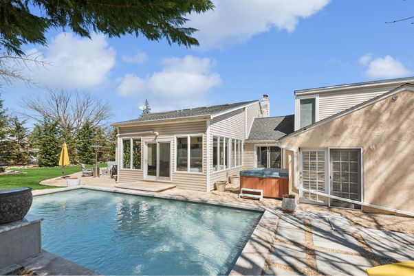 Exterior, Hot Tub, Pool