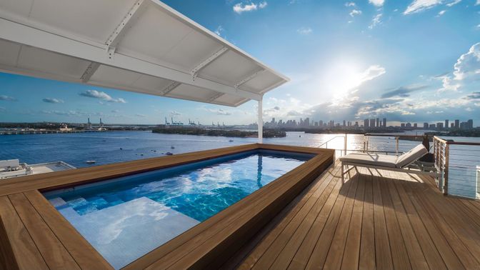 Exterior, Pool, Water