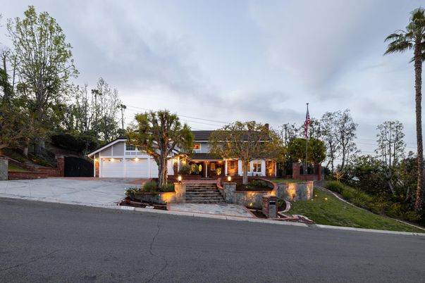 Attached, Detached Garage, Exterior, Facade, None