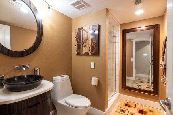 Bathroom, Interior, Recessed Lighting
