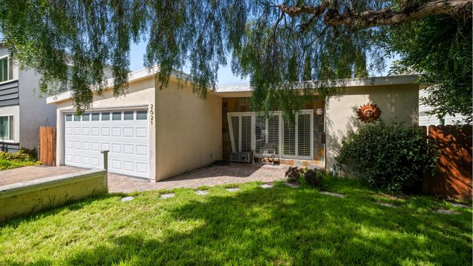 Backyard, Detached Garage, Exterior