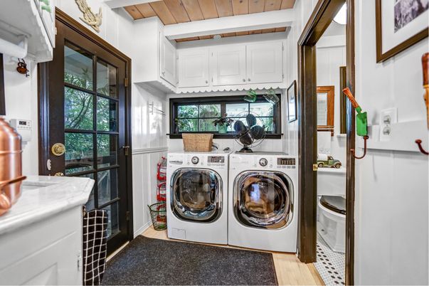 Interior, Utility Closets, Washer, Wooden Beams, Wooden Ceilings, Wood Texture Flooring