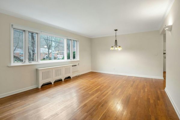 Empty room, Interior, Pendant Lights, Wood Texture Flooring