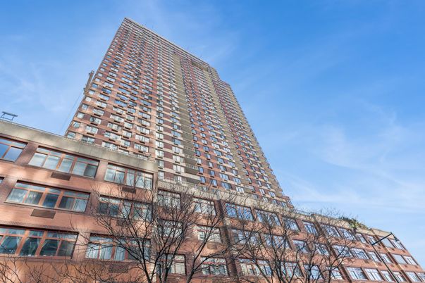 Exterior, Facade, Highrise