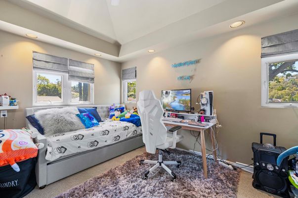 Bedroom, Home Office, Interior, Recessed Lighting