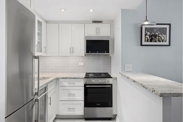 Interior, Kitchen, Pendant Lights, Recessed Lighting, Stainless Steel Appliances