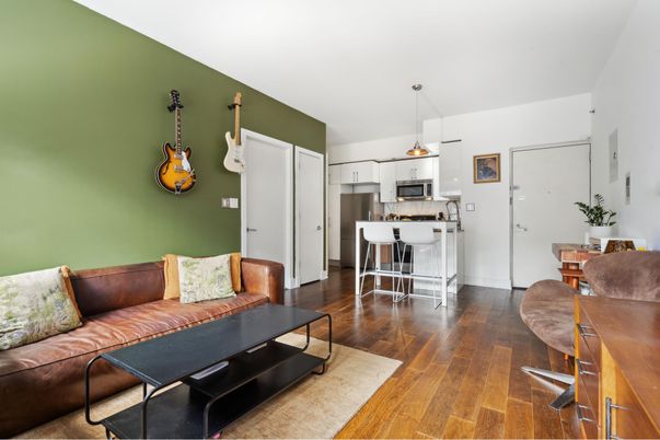 Interior, Kitchen, Living room, Pendant Lights, Stainless Steel Appliances, Wood Texture Flooring