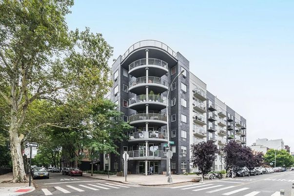 Exterior, Facade, Condo Building
