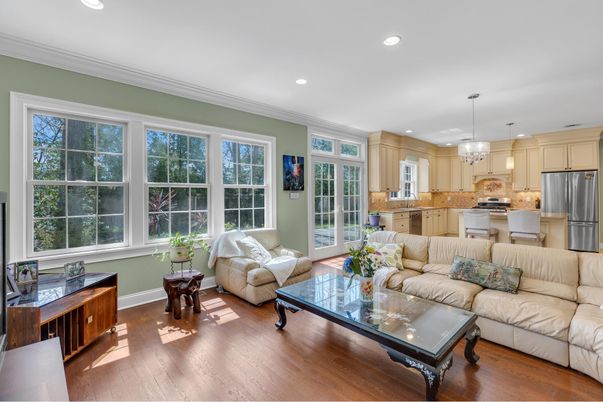 Interior, Kitchen, Living room, Pendant Lights, Recessed Lighting, Stainless Steel Appliances, Wood Texture Flooring