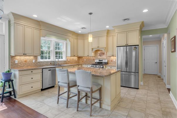 Interior, Kitchen, Pendant Lights, Recessed Lighting, Stainless Steel Appliances