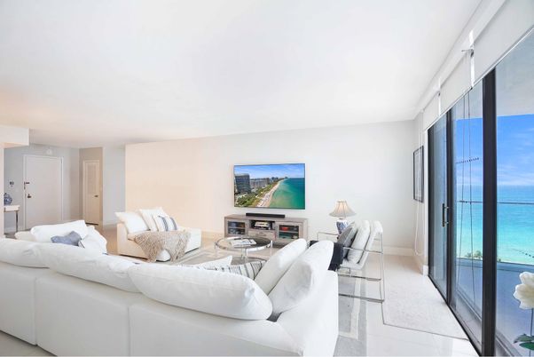 Interior, Living room, Water