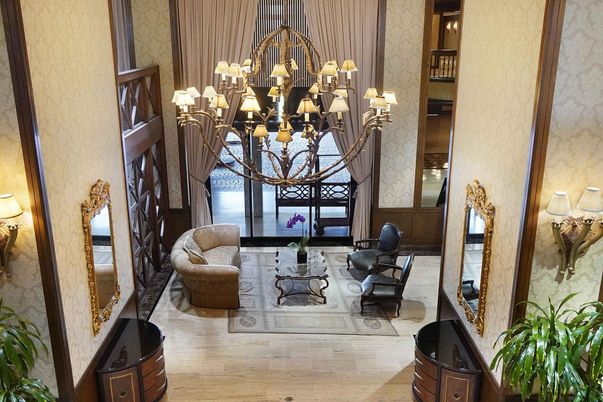 Chandelier, Dining room, Interior, Living room, Wood Texture Flooring