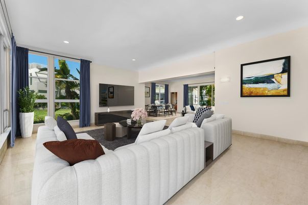 Dining room, Interior, Living room, Recessed Lighting