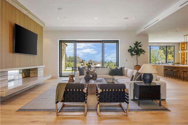 Dining room, Interior, Living room, Pendant Lights, Recessed Lighting, Wood Texture Flooring