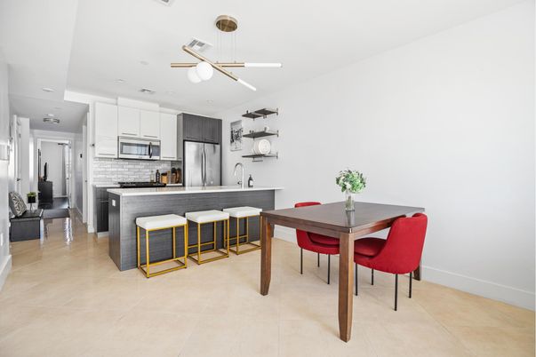 Dining room, Interior, Kitchen, Pendant Lights, Recessed Lighting, Stainless Steel Appliances