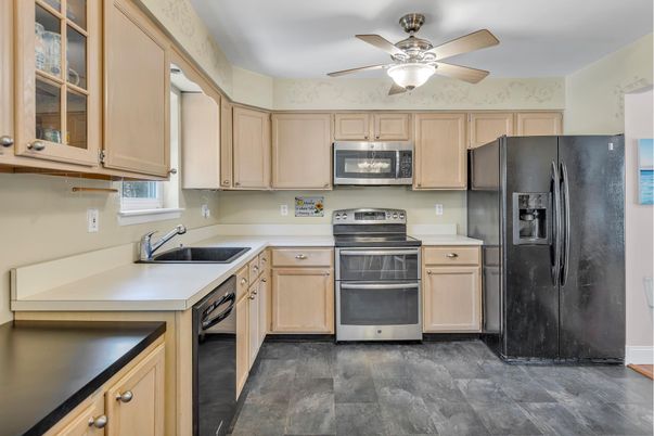 Interior, Kitchen, Stainless Steel Appliances
