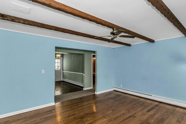 Empty room, Interior, Wooden Beams, Wood Texture Flooring