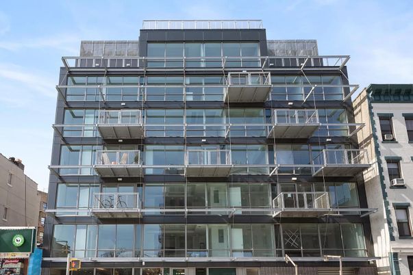 Exterior, Facade, Highrise