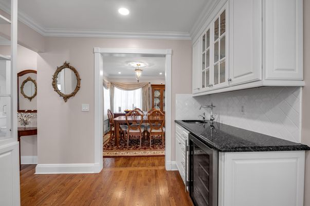 Dining room, Interior, Kitchen, Recessed Lighting, Wood Texture Flooring