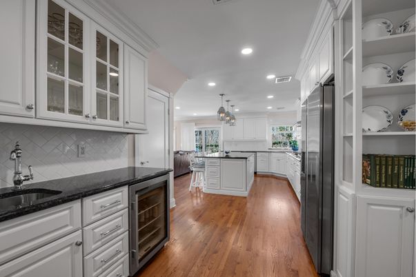 Chandelier, Interior, Kitchen, Recessed Lighting, Stainless Steel Appliances, Wood Texture Flooring