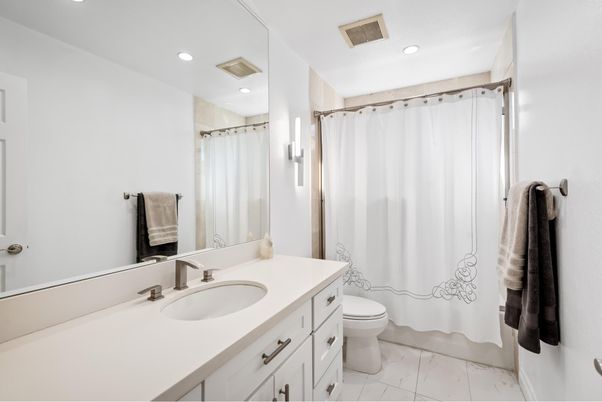 Bathroom, Interior, Marble, Recessed Lighting