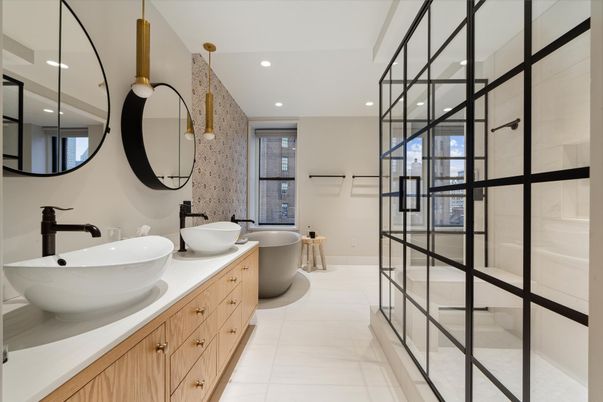 Bathroom, Dual Sink Vanities, Free Standing Baths, Interior, Recessed Lighting