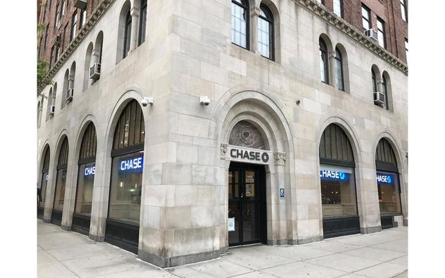 Exterior, Facade, None