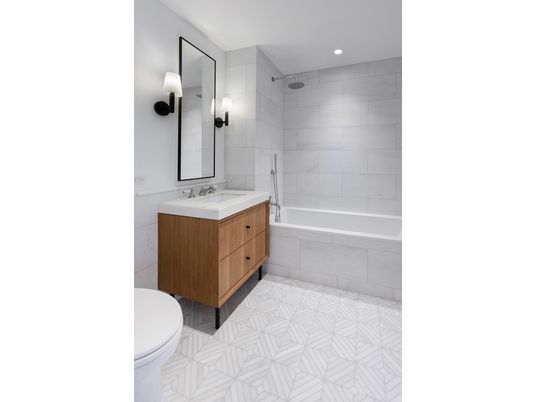 Bathroom, Interior, Recessed Lighting