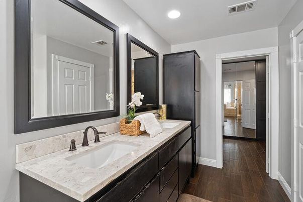 Bathroom, Interior, Recessed Lighting, Wood Texture Flooring