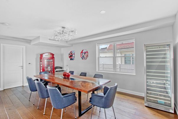 Chandelier, Dining room, Interior, Recessed Lighting, Wood Texture Flooring