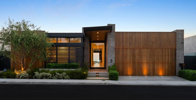 Attached, Exterior, Facade, Modern
