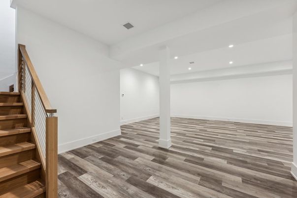 Empty room, Interior, Recessed Lighting, Wood Texture Flooring