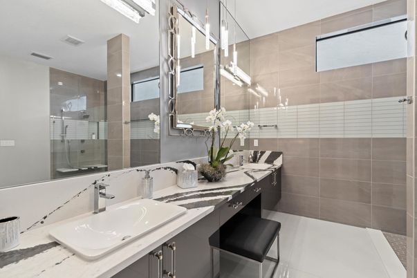 Bathroom, Glass Shower, Interior